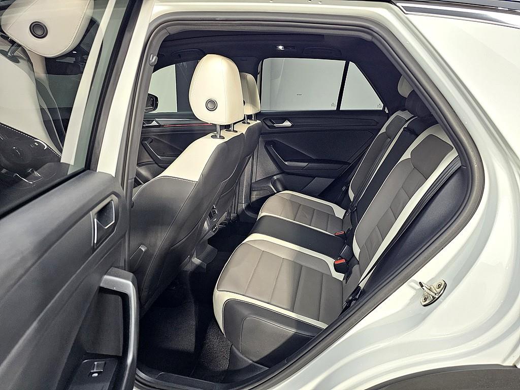Volkswagen T-Roc - Vista 9
