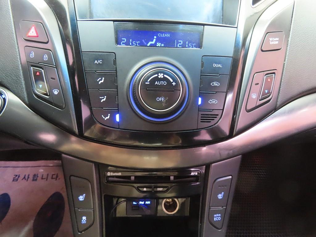 HYUNDAI i40 - Vista 12