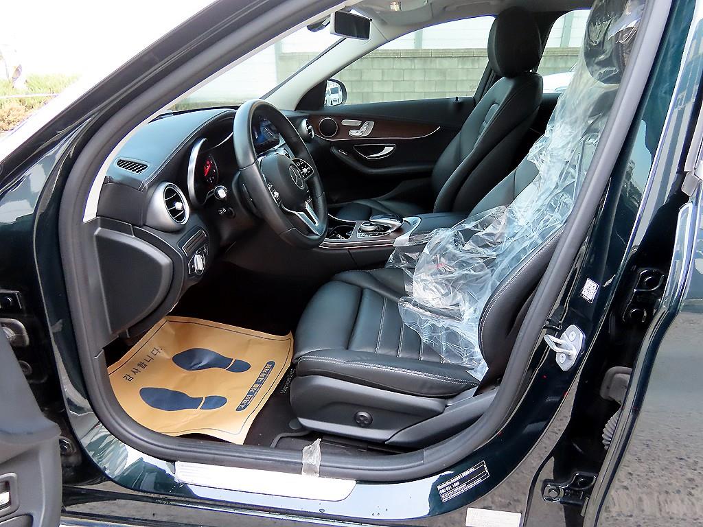 Mercedes Benz C Class - Vista 5