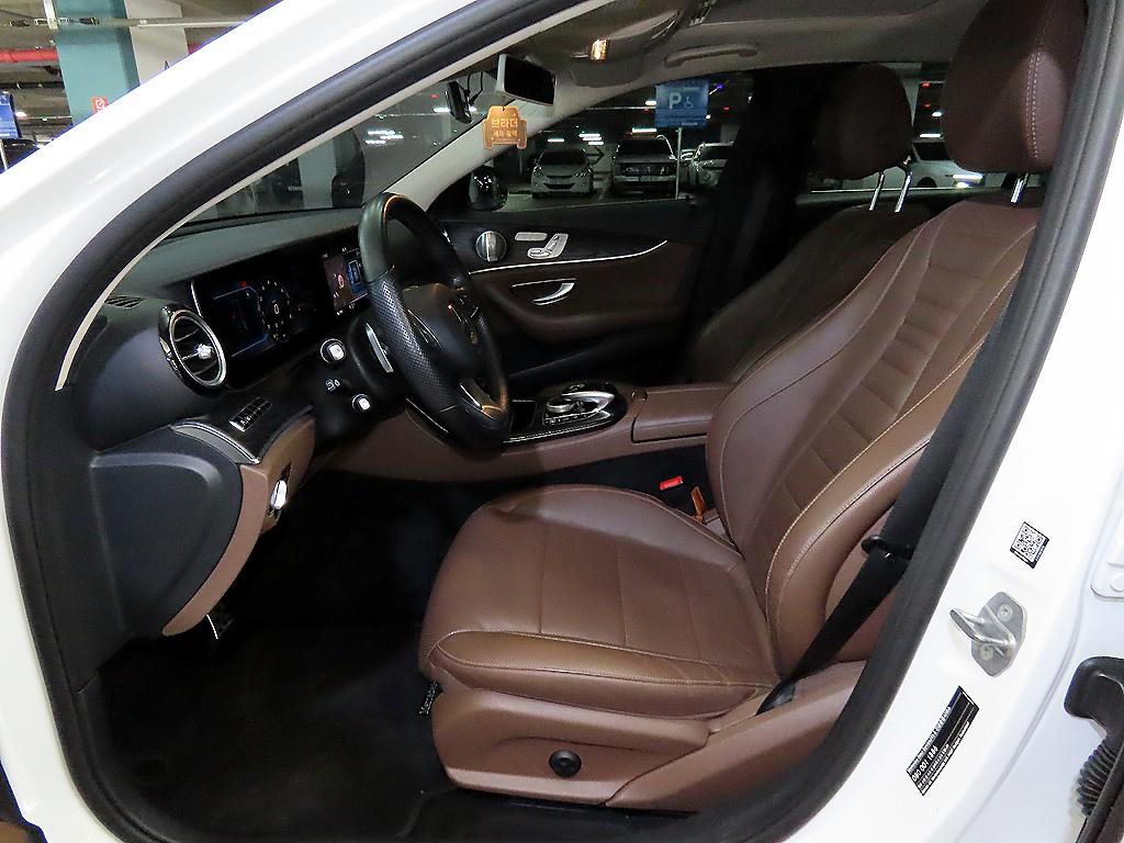 Mercedes Benz E class - Vista 6