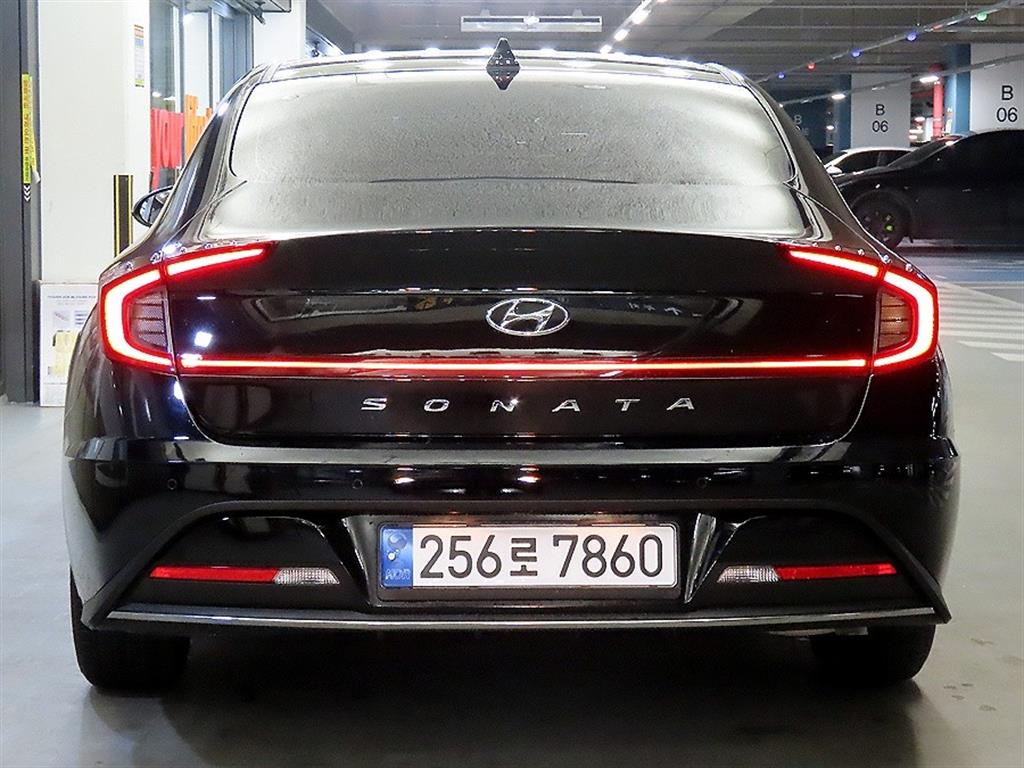 HYUNDAI Sonata - Vista 5