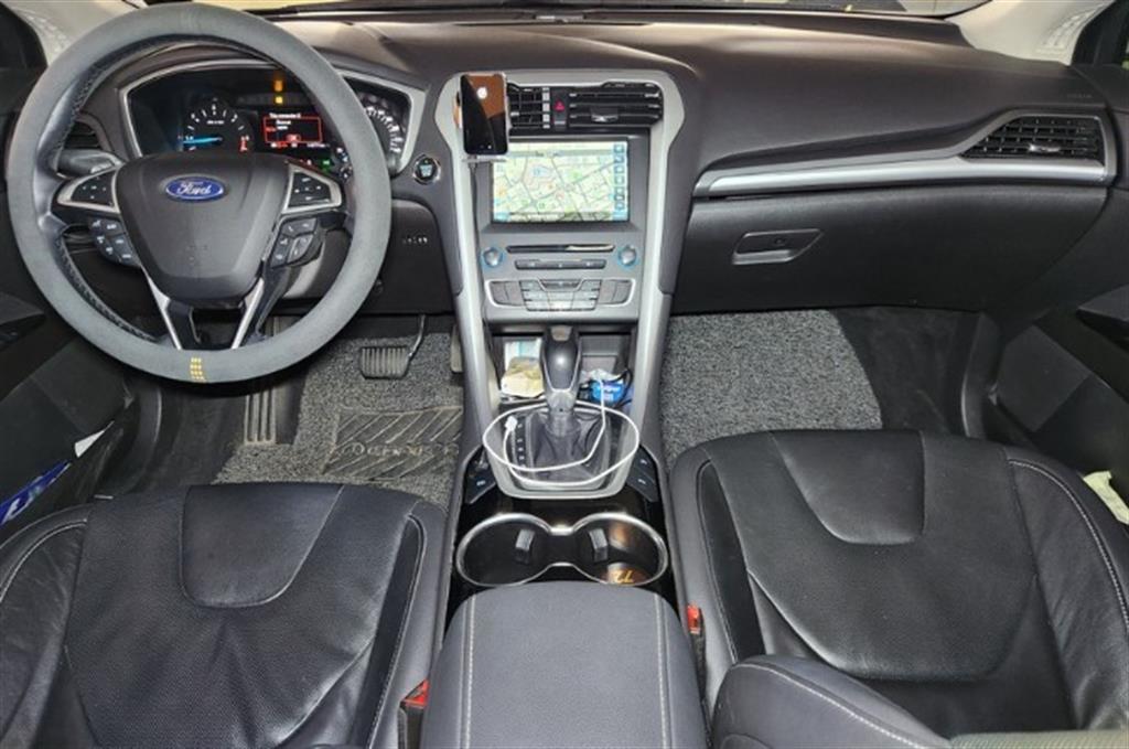 Ford Mondeo - Vista 8