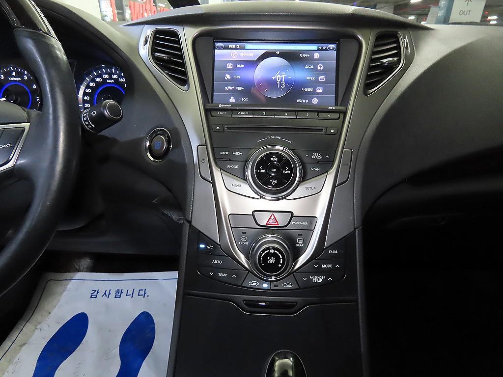 HYUNDAI Grandeur - Vista 11