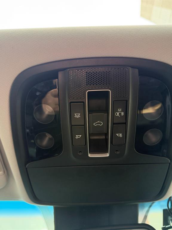 KIA Sorento - Vista 8