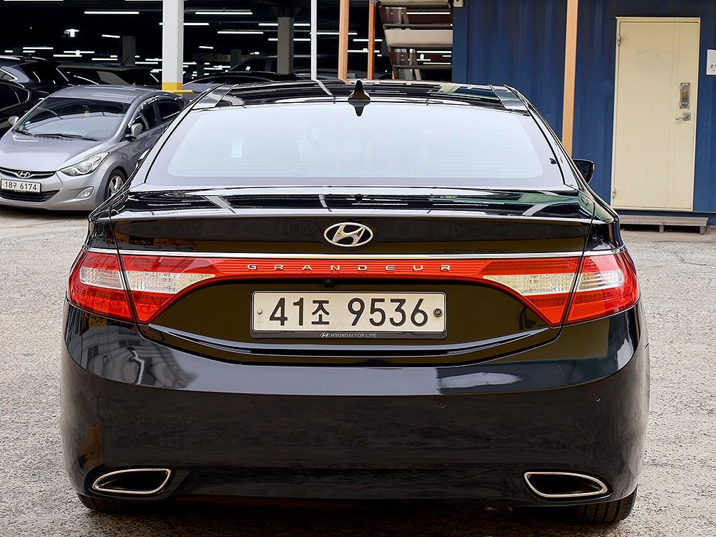 HYUNDAI Grandeur - Vista 5