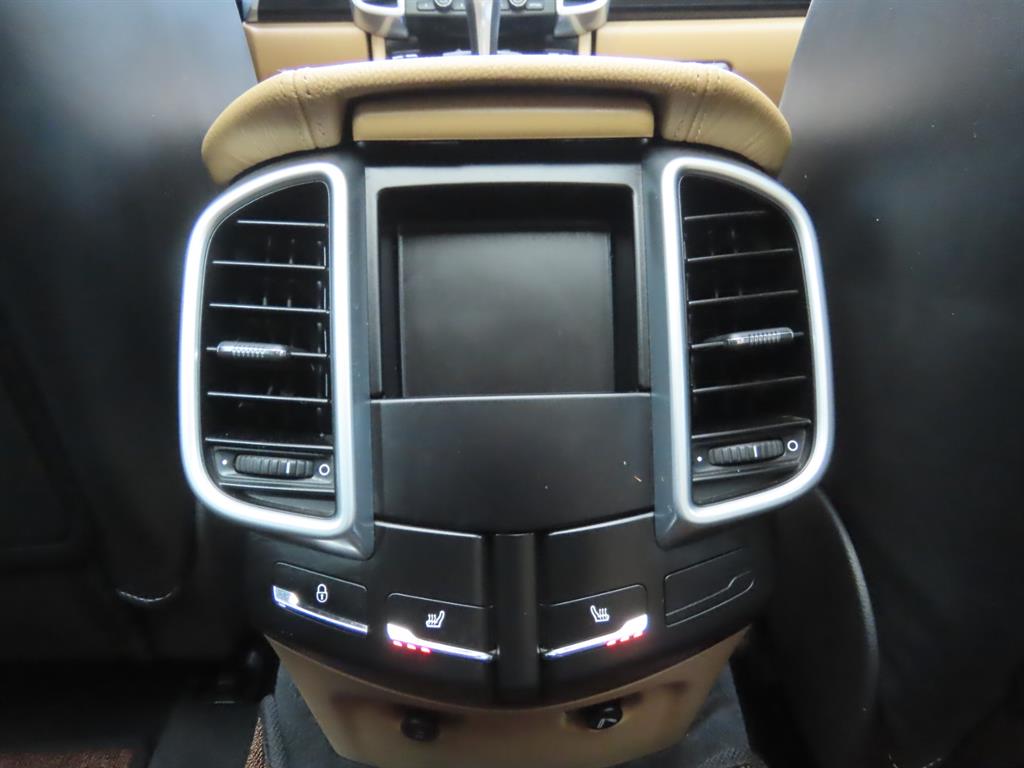 Porsche Cayenne 2016 Gris - Importación desde Corea - HF Imports Iquique - Foto 7