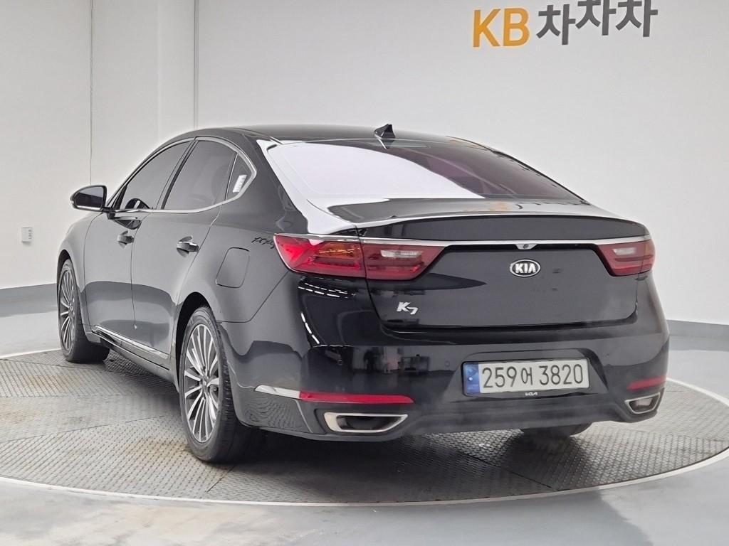 KIA K7 - Vista 3