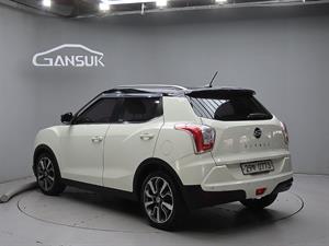Ssangyong Tivoli - Vista 6