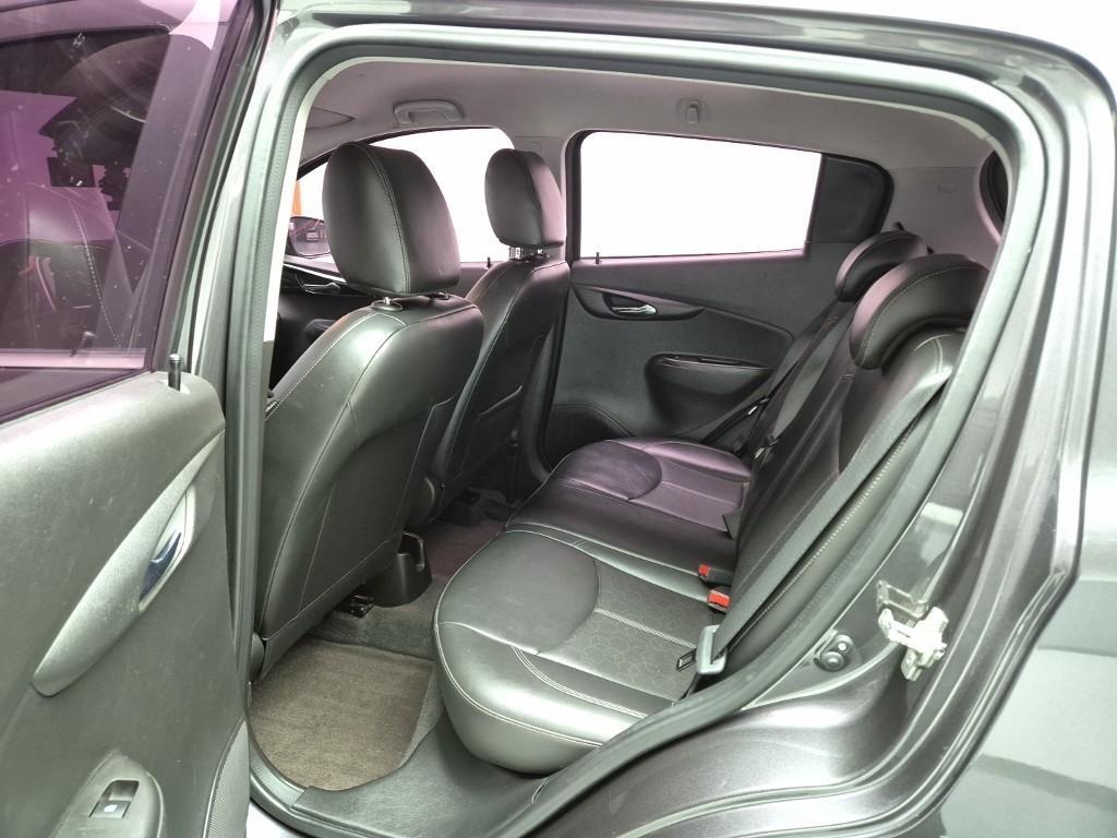 Chevrolet Spark - Vista 11