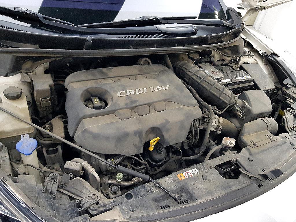 HYUNDAI i30 - Vista 6