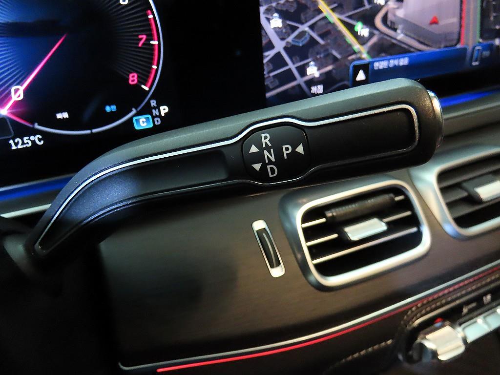 Mercedes Benz GLE Class - Vista 12