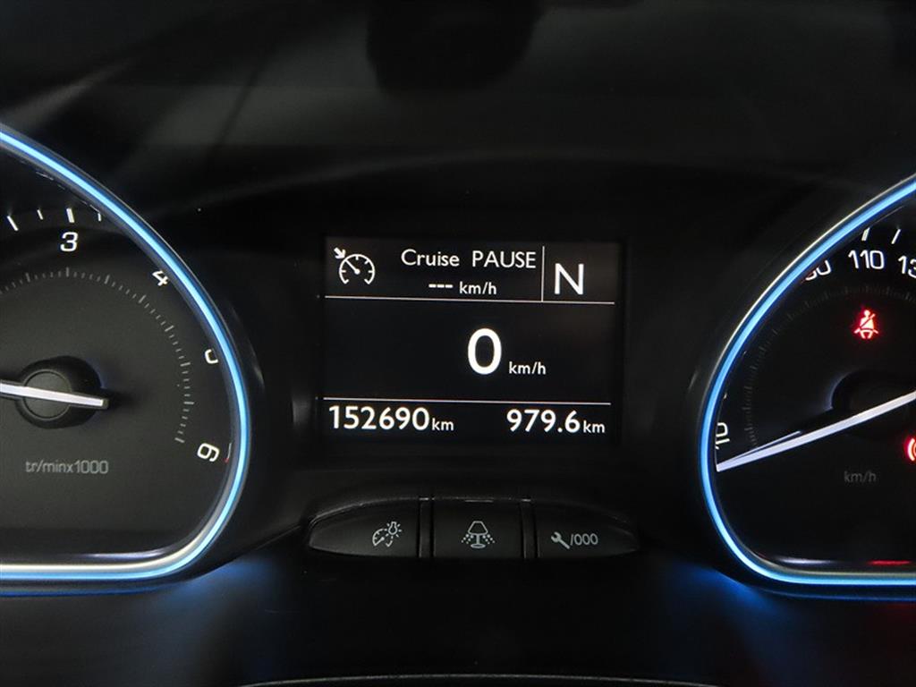 Peugeot 2008 - Vista 9