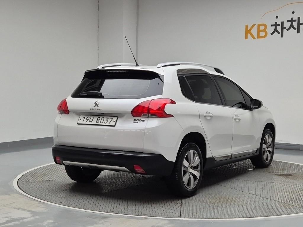 Peugeot 2008 - Vista 3