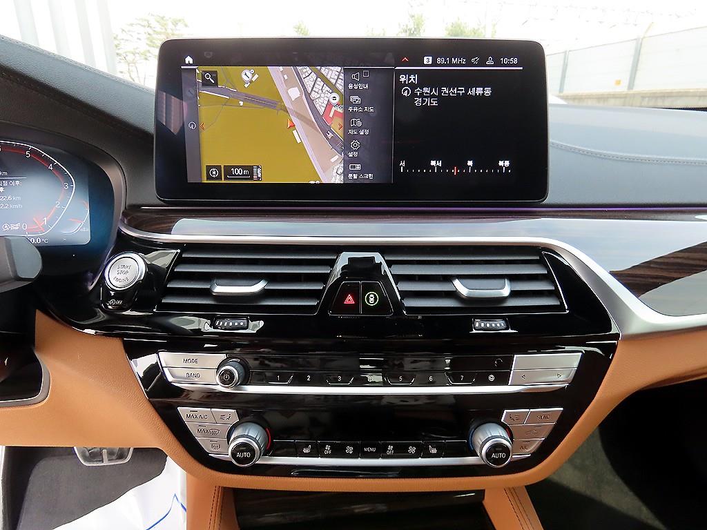 BMW 5 Series 2021 Negro - Importación desde Corea - HF Imports Iquique - Foto 13