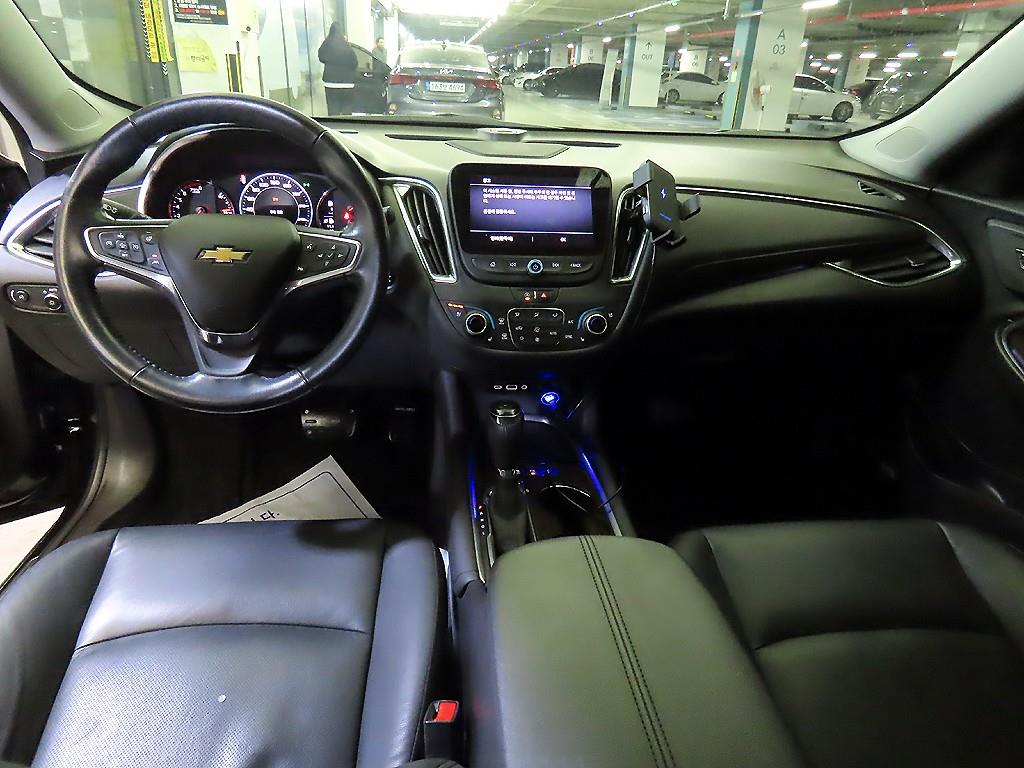 Chevrolet Malibu - Vista 10