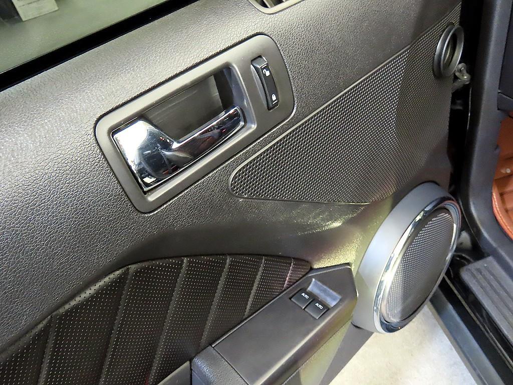 Ford Mustang 2010 Negro - Importación desde Corea - HF Imports Iquique - Foto 13