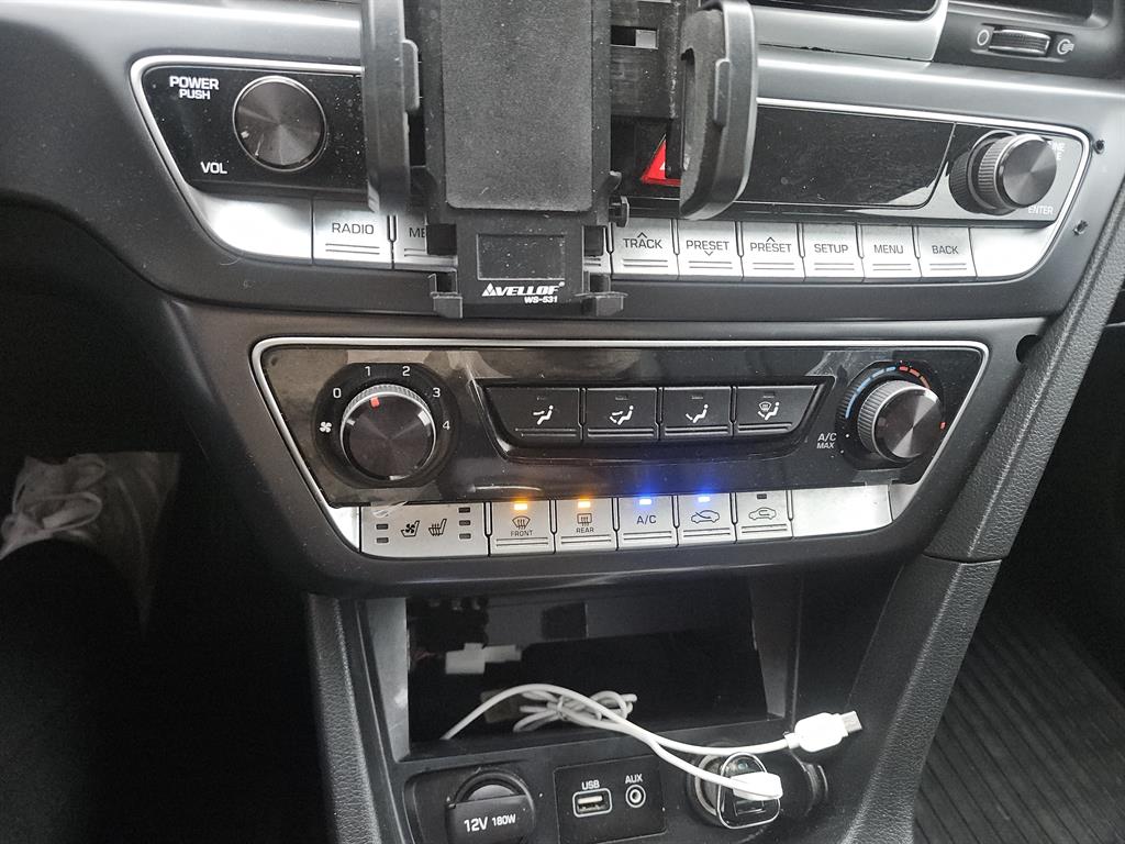 HYUNDAI Sonata - Vista 10