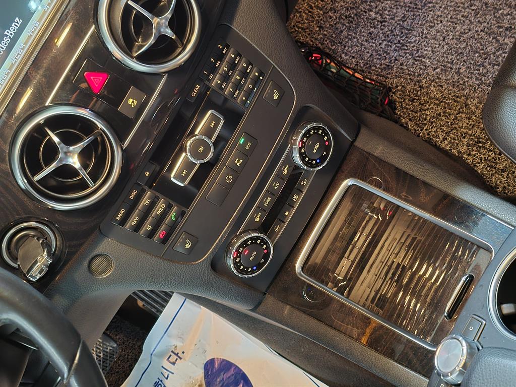 Mercedes Benz GLK Class 2014 Blanco - Importación desde Corea - HF Imports Iquique - Foto 19