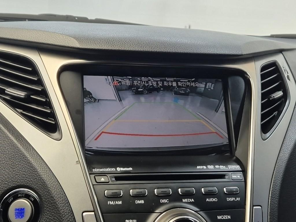 HYUNDAI Grandeur - Vista 10