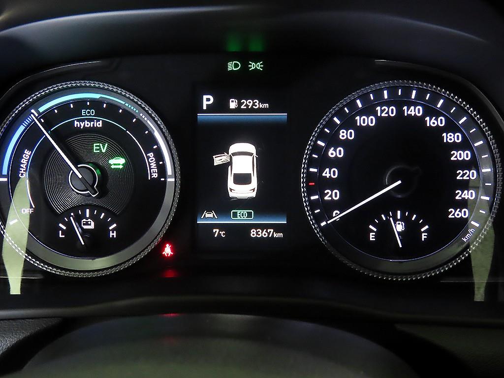 HYUNDAI Sonata - Vista 9