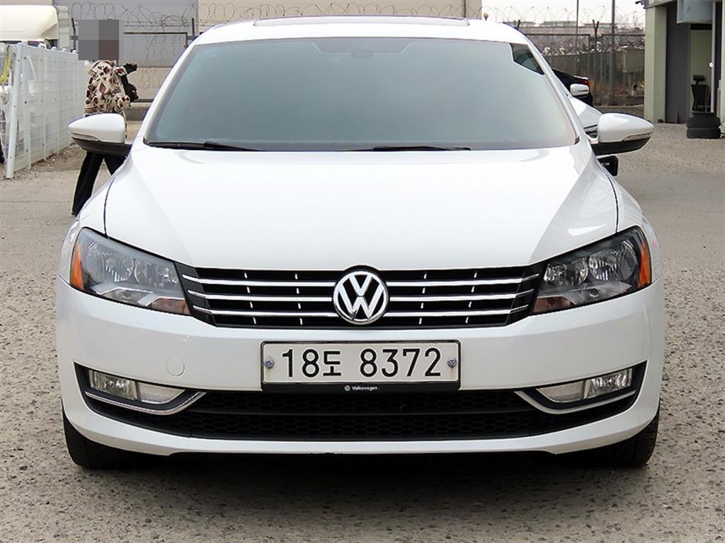Volkswagen Passat 2014 Blanco - Importación desde Corea - HF Imports Iquique - Foto 1