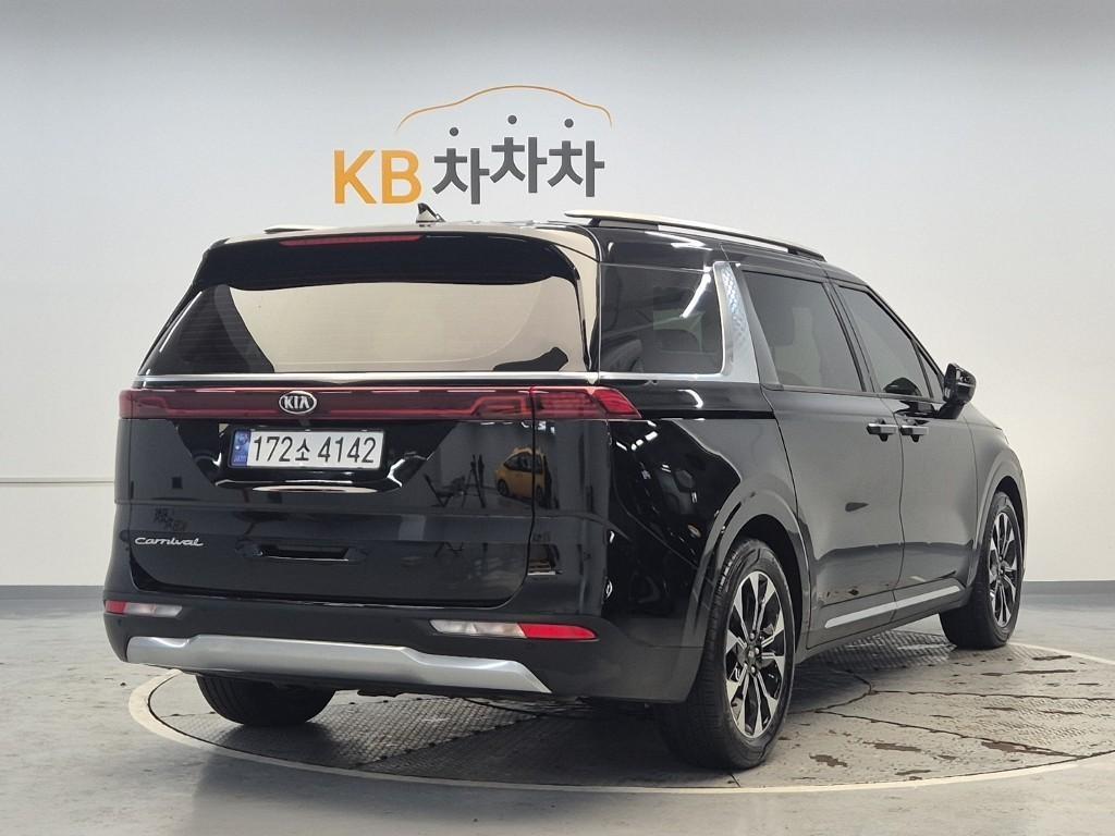 KIA Carnival - Vista 3