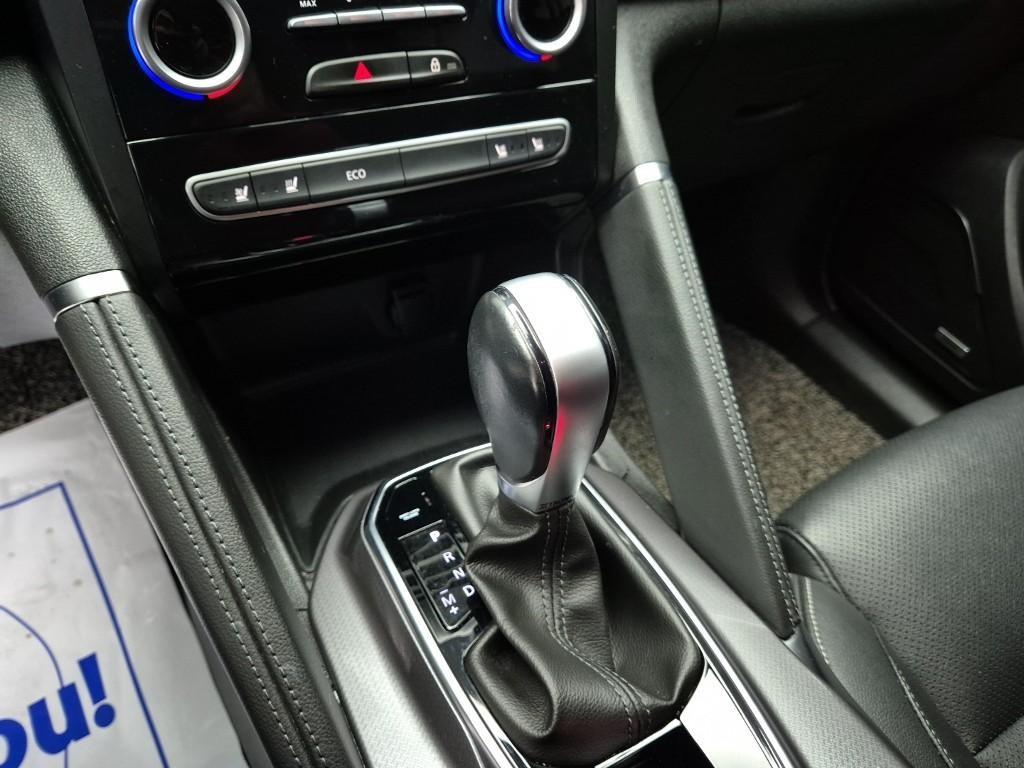 SAMSUNG QM6 - Vista 8