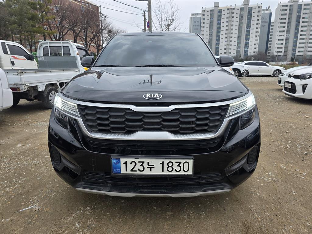 KIA Seltos 2021 Negro - Importación desde Corea - HF Imports Iquique - Foto 1