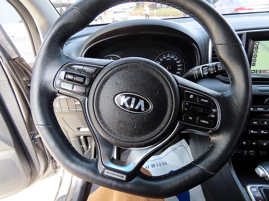 KIA Sportage - Vista 8