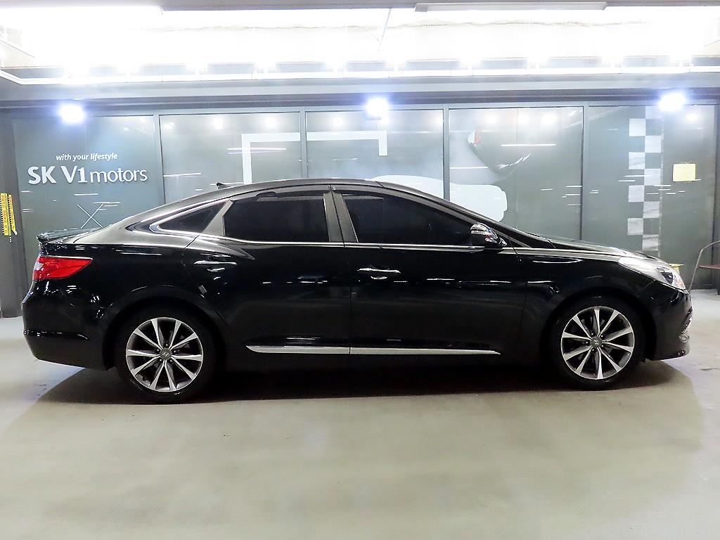 HYUNDAI Grandeur - Vista 3