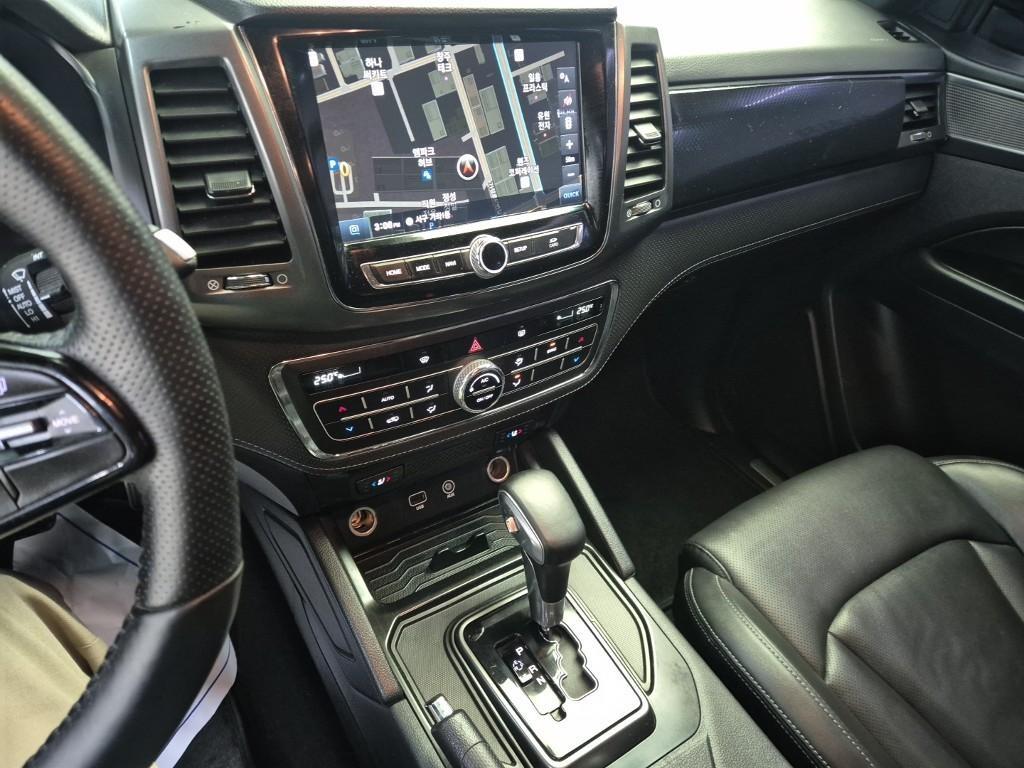 Ssangyong Rexton - Vista 10