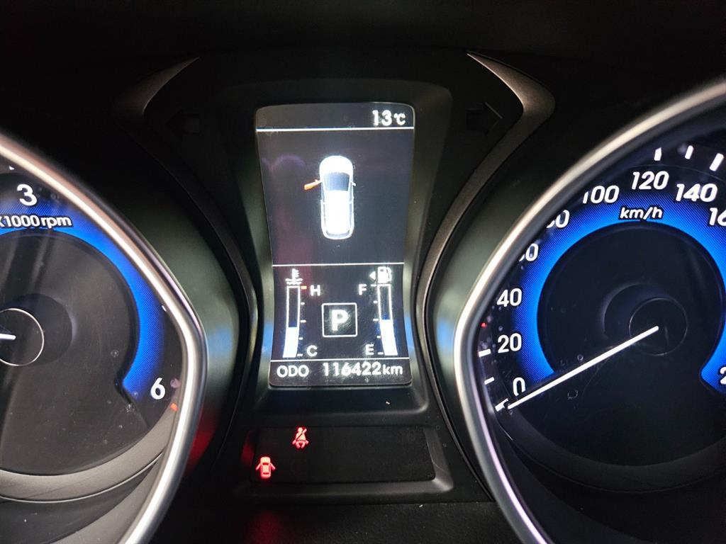 HYUNDAI i30 - Vista 8