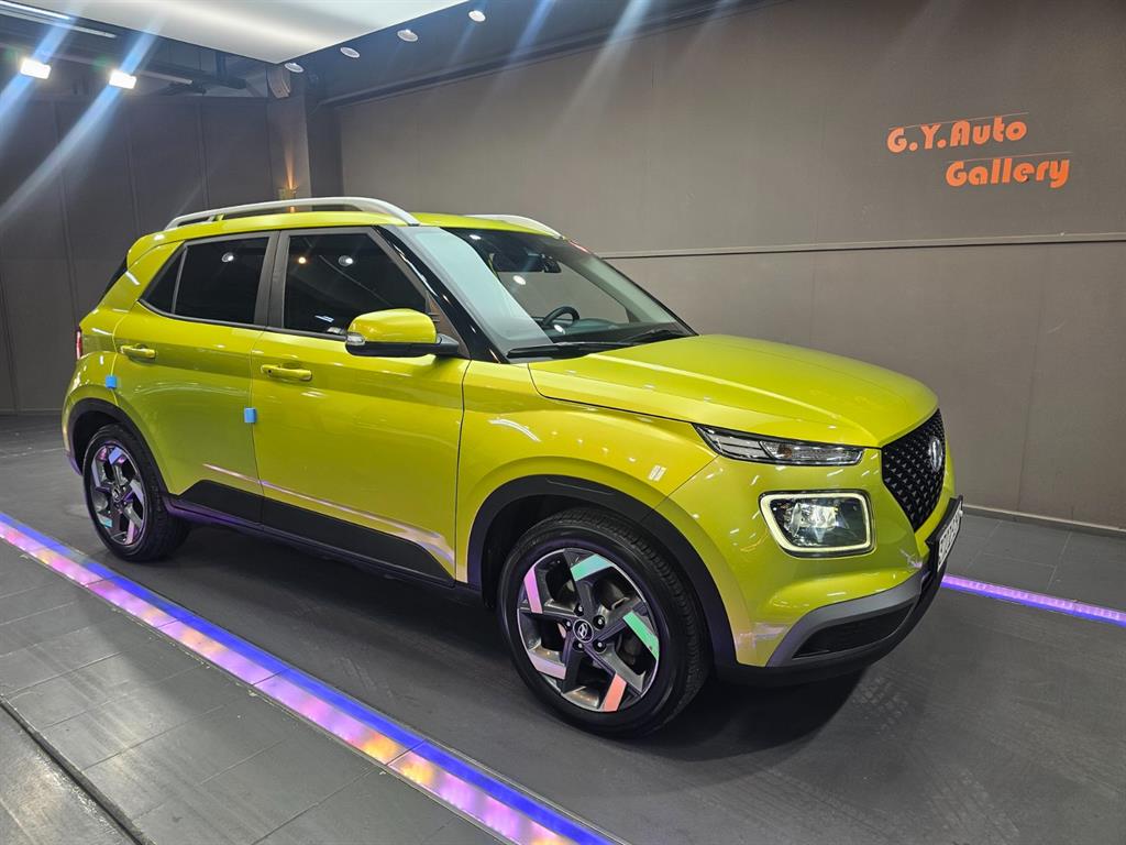 HYUNDAI Venue - Vista 11