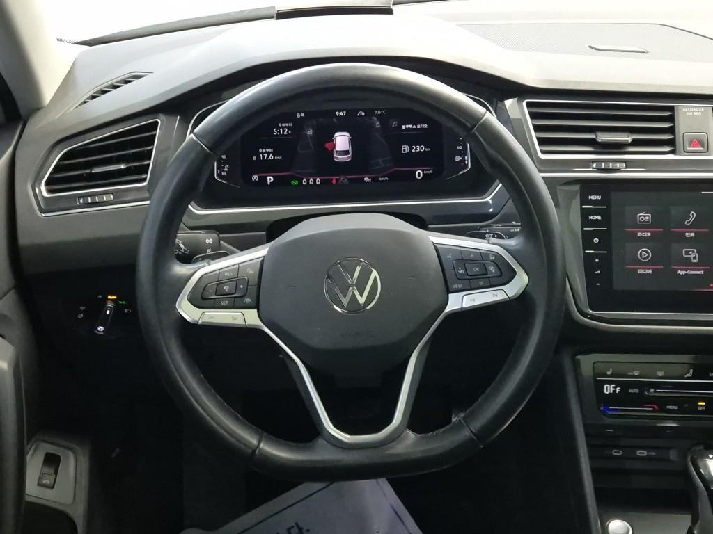 Volkswagen Tiguan - Vista 9