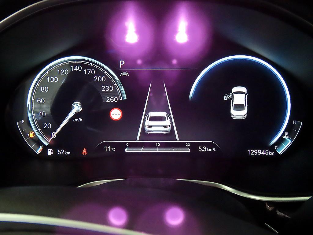 Genesis G80 - Vista 9