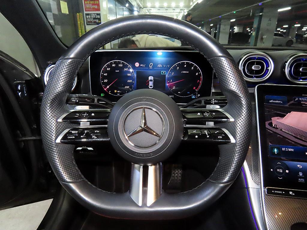 Mercedes Benz C Class - Vista 8