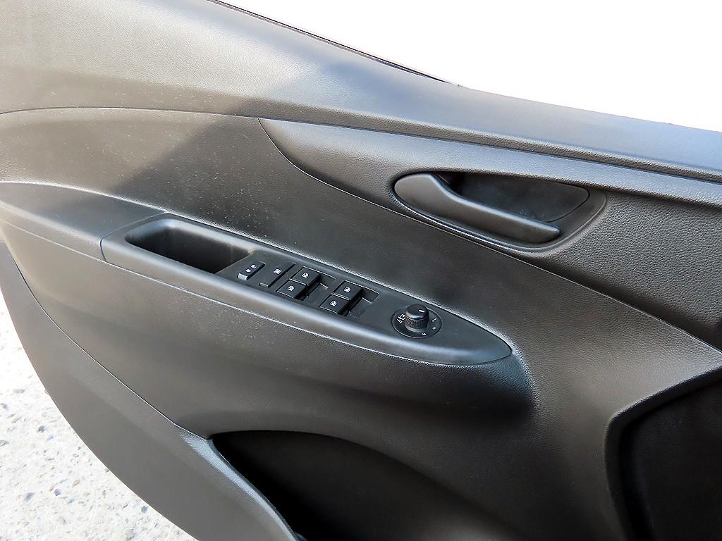 Chevrolet Spark - Vista 11