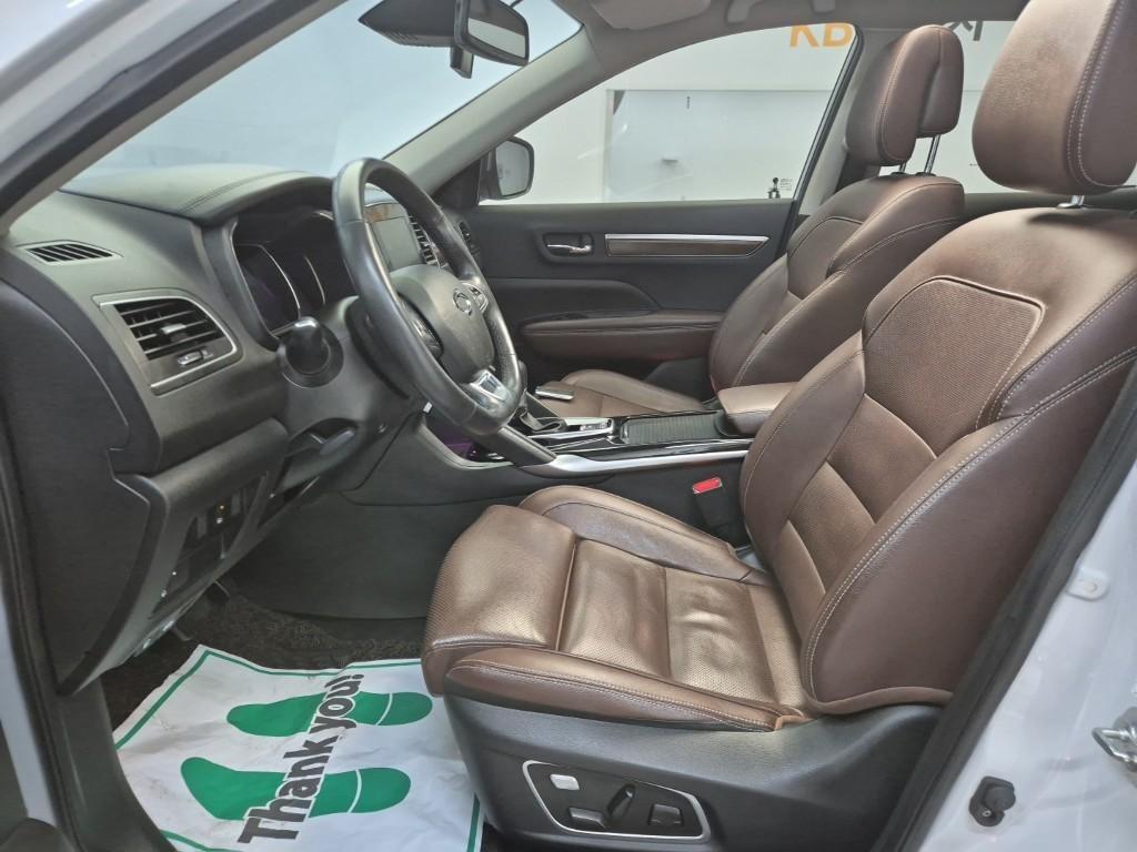 SAMSUNG QM6 - Vista 11