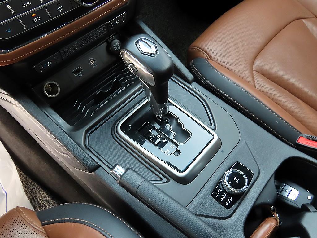 Ssangyong Rexton - Vista 10