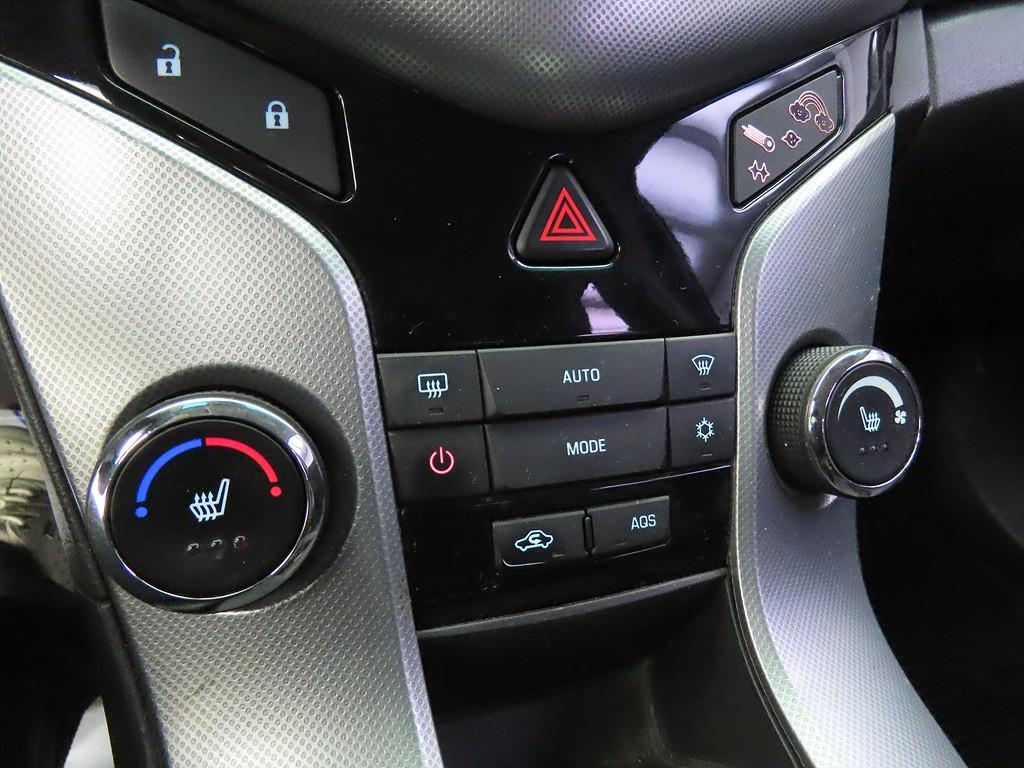 Chevrolet Cruise - Vista 12