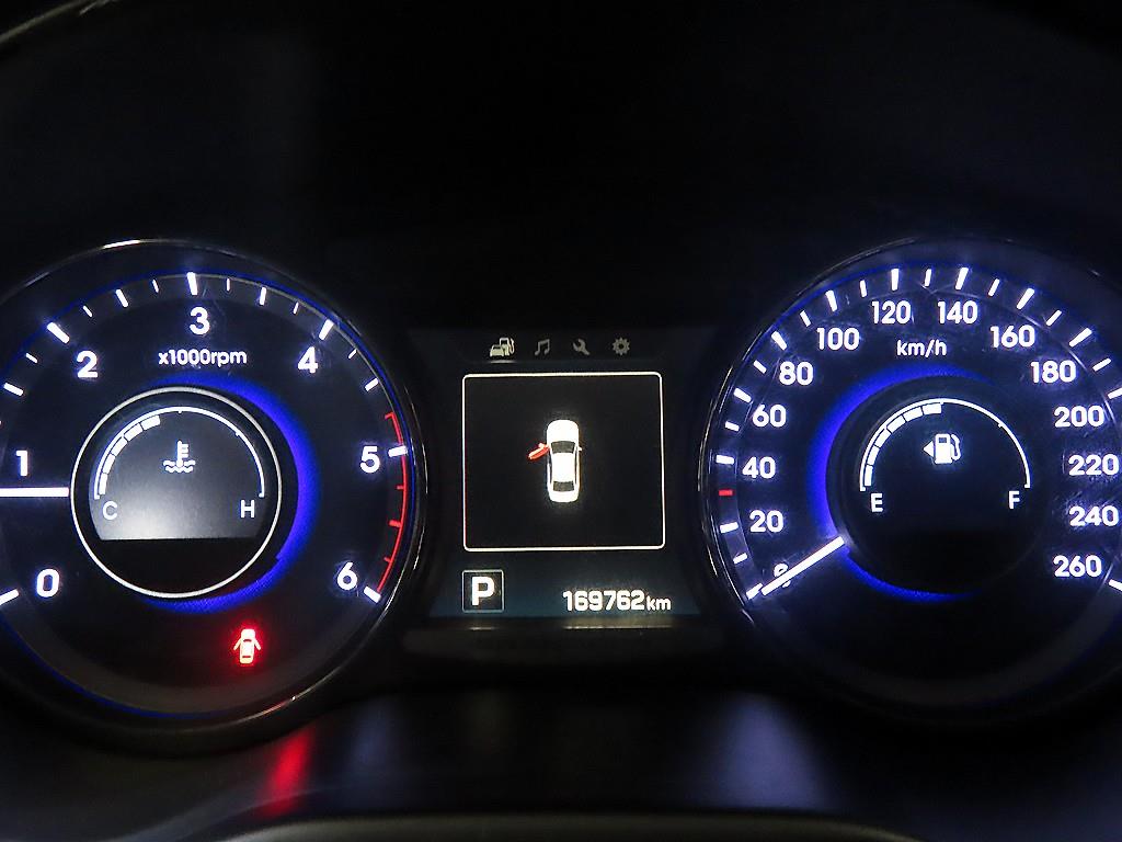 HYUNDAI Grandeur - Vista 9