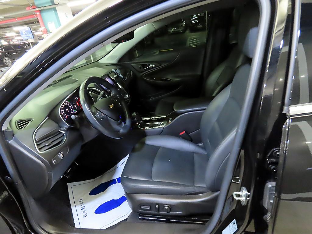 Chevrolet Malibu - Vista 6