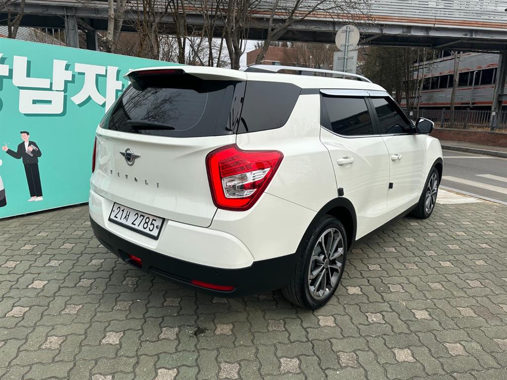 Ssangyong Tivoli - Vista 4