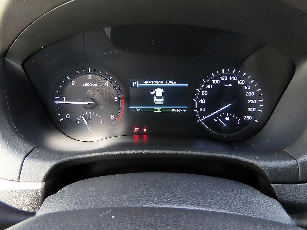 Genesis G80 - Vista 9