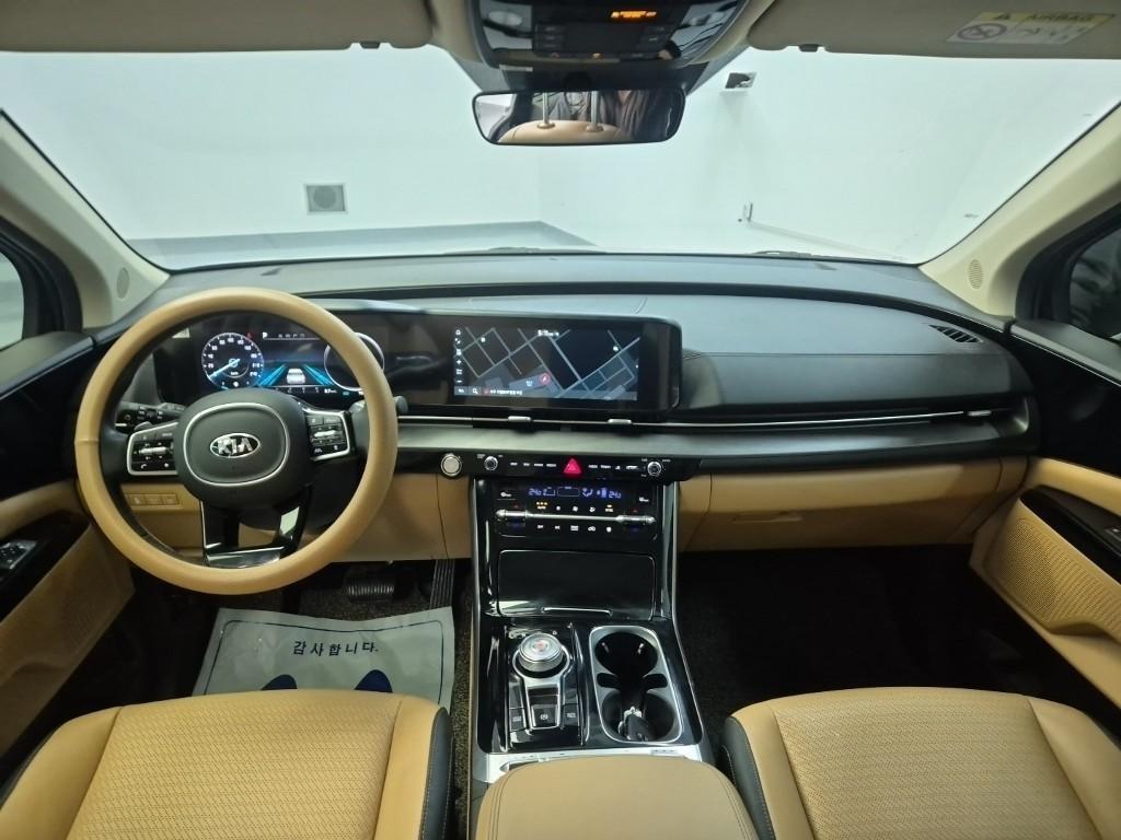 KIA Carnival - Vista 7