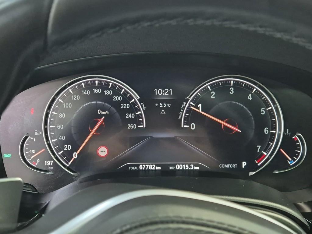 BMW 5 Series - Vista 6