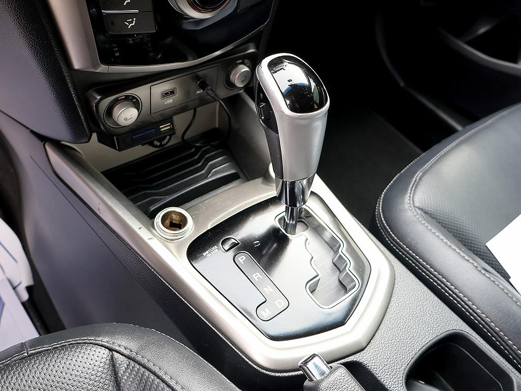 Ssangyong Tivoli 2016 Blanco - Importación desde Corea - HF Imports Iquique - Foto 7