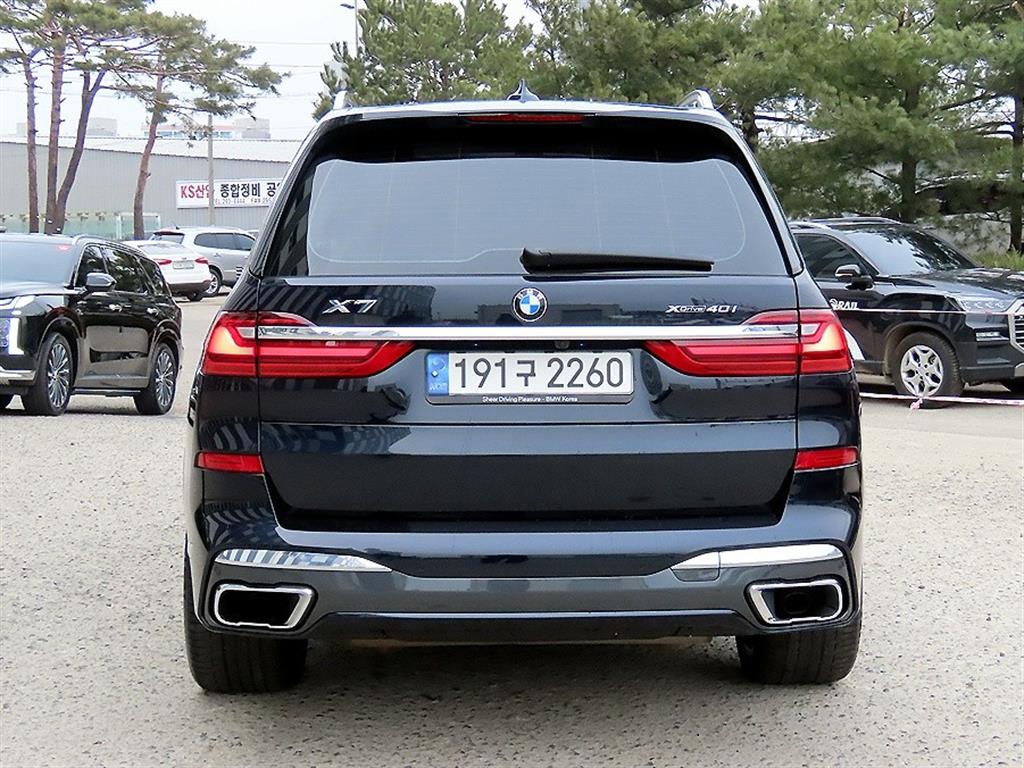 BMW X7 - Vista 4