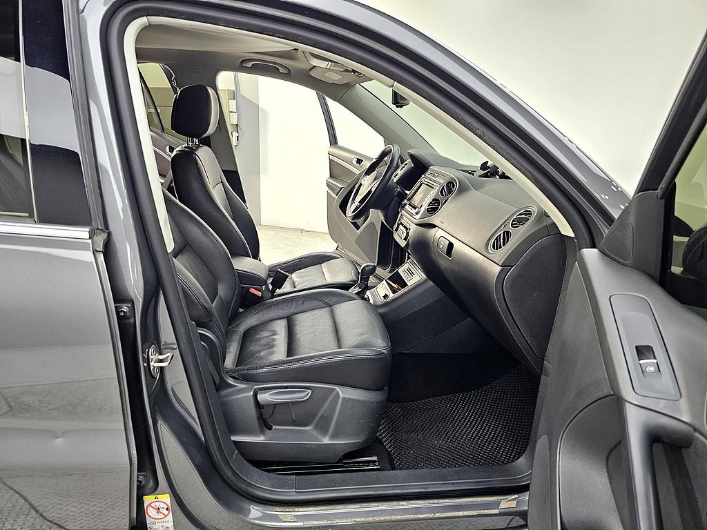 Volkswagen Tiguan - Vista 11