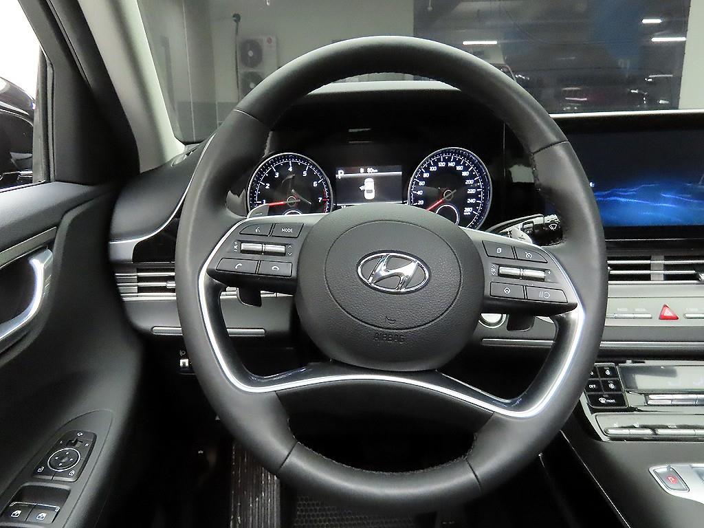 HYUNDAI Grandeur - Vista 7